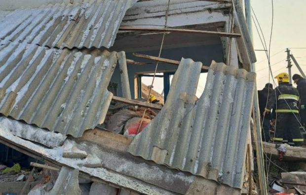 В Сырдарьинской области в жилом доме произошел взрыв – видео