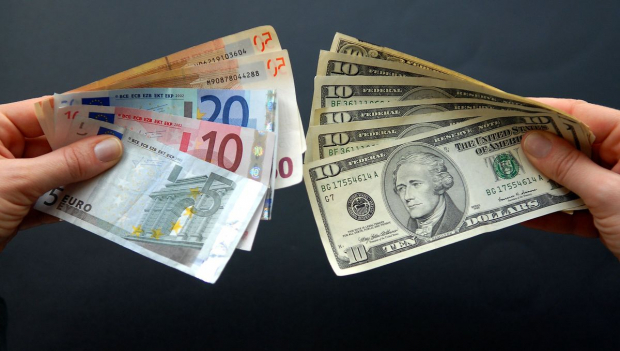 В Узбекистане обновили курс иностранных валют на 24 января