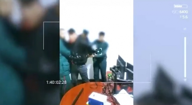 В Кибрае у задержанного сотрудниками ОВД случился приступ эпилепсии - видео