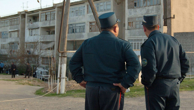 25% опрошенных жителей Ташкента не знают, кто их участковый
