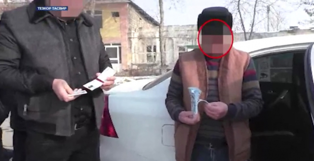 В Сырдарье сотрудники СГБ задержали руководителя организации - видео