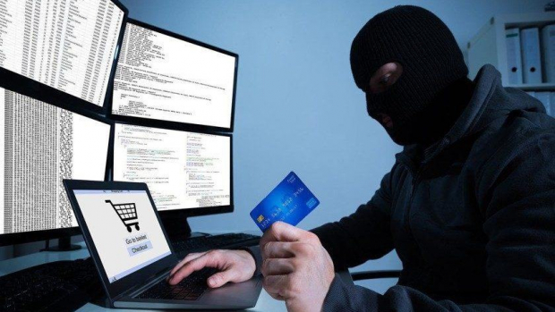 В Самарканде задержан интернет-мошенник, который в течение нескольких месяцев присваивал денежные средства