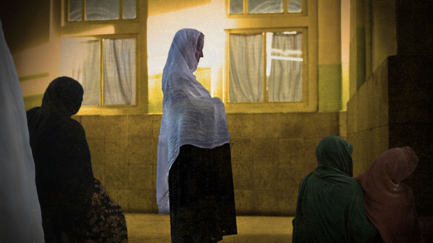 В Афганистане мужчина застрелил свою беременную женщину