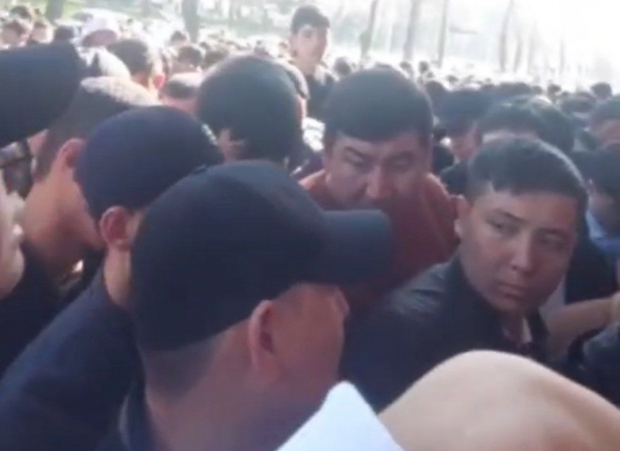 В Ташкенте болельщики недовольны ситуацией с билетами на финальный матч Кубка Азии