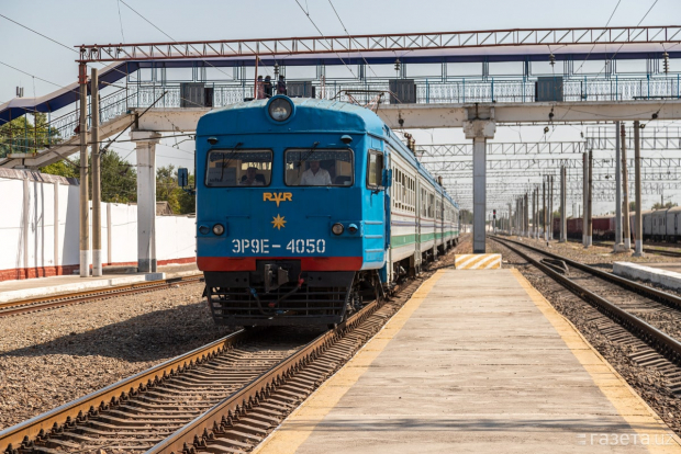 В России поезд насмерть сбил узбекистанца