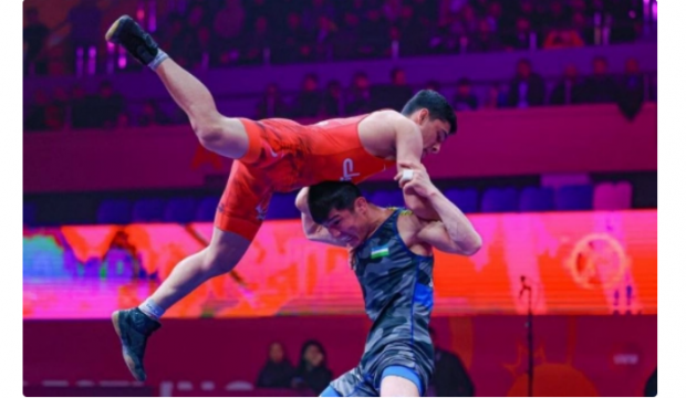 Узбекские борцы завоевали три медали на чемпионате Азии по борьбе