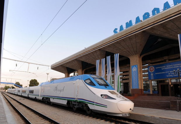 В Узбекистане запустят дополнительные пассажирские поезда
