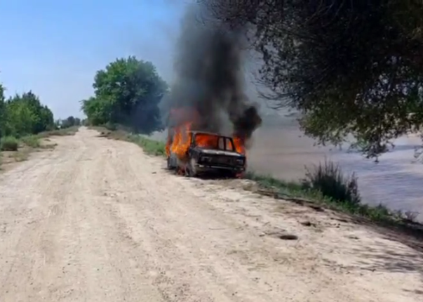 В сгоревшей машине в Кашкадарье обнаружили труп