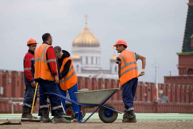 Агентство по внешней трудовой миграции прокомментировало новость о том, что узбекистанцы совершили погром в Москве