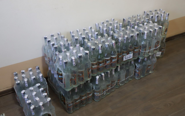 Стало известно в каком магазине Бухарской области продавали контрафактный алкоголь