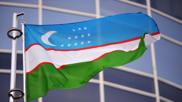 В Узбекистане гражданам могут разрешить свободно использовать флаг страны