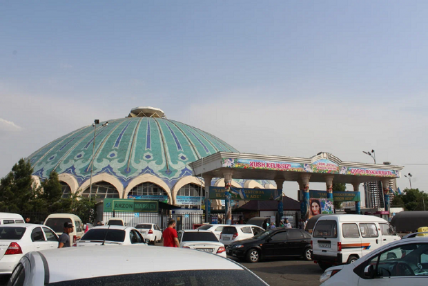 Жители Ташкента призывают руководство города решить проблему с таксистами