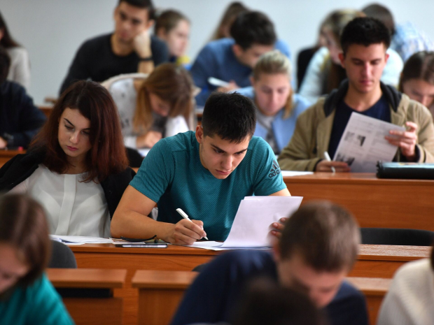 Студенты, обучающиеся в России, выразили желание перевестись в узбекские вузы