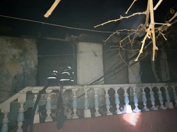 В одном из жилых домов Андижана вспыхнул пожар