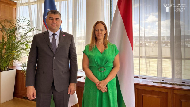 Узбекистан провел переговоры с Венгрией