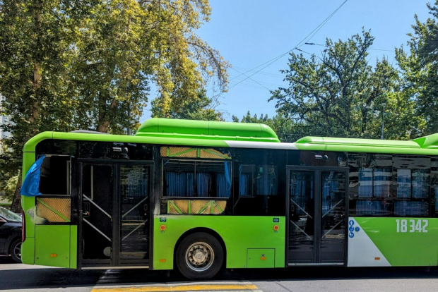 В Ташкенте произошло ДТП с участием новых автобусов