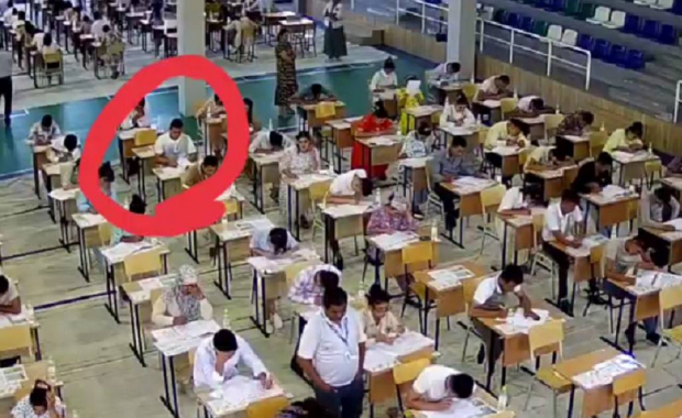В Узбекистане отстранили абитуриента за выходку на экзамене — видео