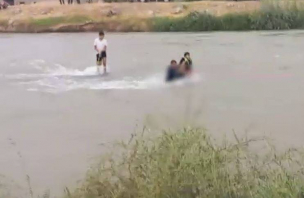 В Ташобласти спасли двух подростков, застрявших посреди реки
