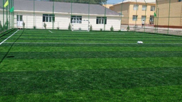 В Бухаре мужчина нанёс тяжкие телесные повреждения гражданину из-за ссоры во время игры в футбол