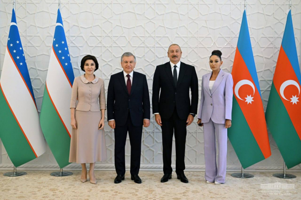 В резиденции «Загульба» состоялась встреча Президентов Узбекистана и Азербайджана