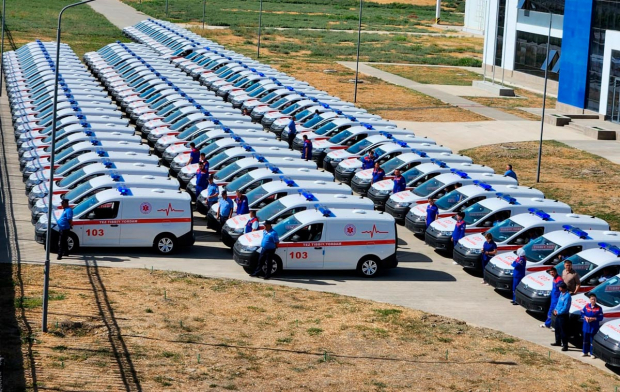 Регионы Узбекистана получат 100 современных машин скорой помощи
