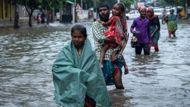Число жертв наводнения в Индии превысило 70 человек