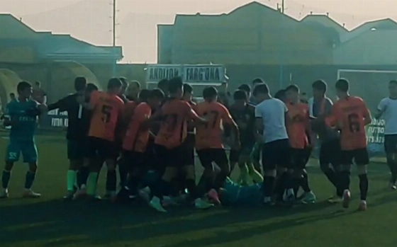 В Узбекистане матч молодёжных команд закончился массовой дракой