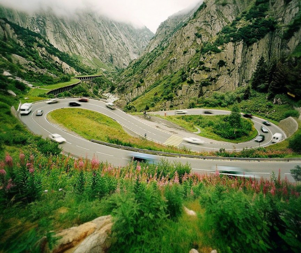 В Узбекистане построят платные дороги