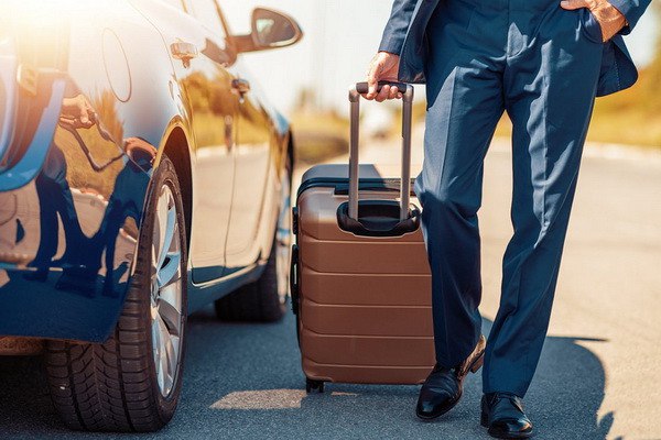 Стало известно, сколько иностранцев посетили Узбекистан с коммерческой целью с начала года