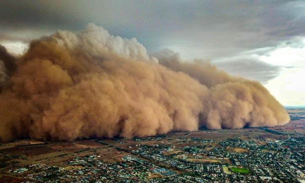 Планета может столкнуться с глобальными пыльными бурями