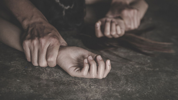 В России изнасиловали 13-летнюю узбекистанку. Она беременна