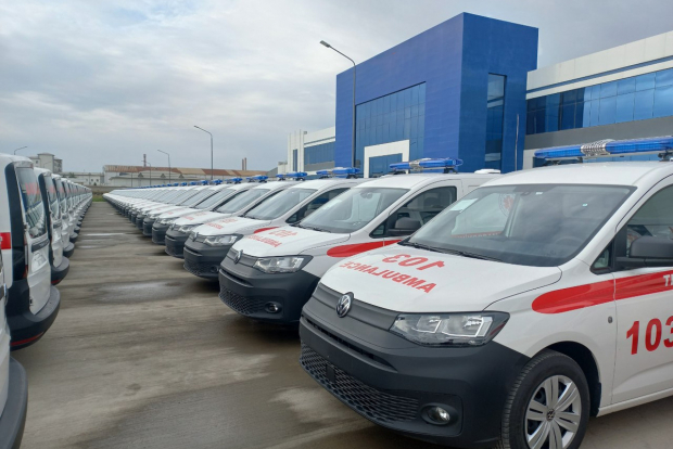 Министерство здравоохранения Узбекистана получило 108 новых авто скорой помощи