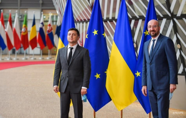 Еврокомиссия начала процесс принятия Украины в ЕС