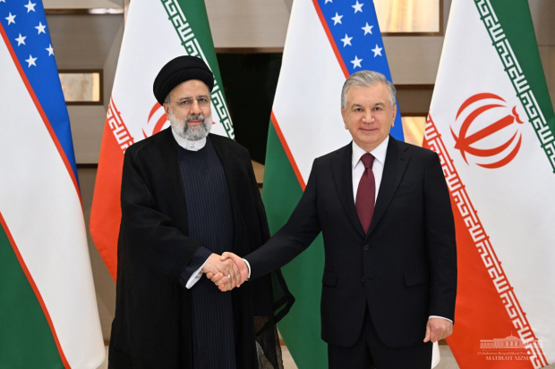 Шавкат Мирзиёев встретился с Президентом Исламской Республики Иран