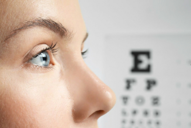 Врачи назвали продукты, которые помогают защитить зрение