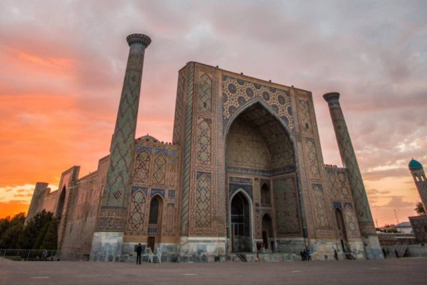 Стало известно, сколько иностранцев посетили Узбекистан с коммерческой целью с начала года