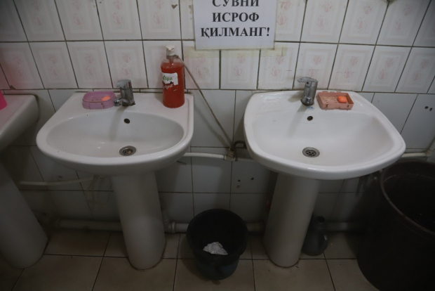 Чиновники провели проверку общественных туалетов Ташкента