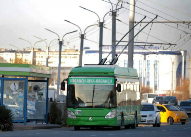 Единственная в Узбекистане троллейбусная линия приостановила работу из-за проблем с электричеством