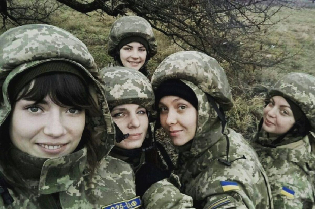 Женщины на Украине станут призываться в Вооруженные Силы страны вплоть до 60 лет