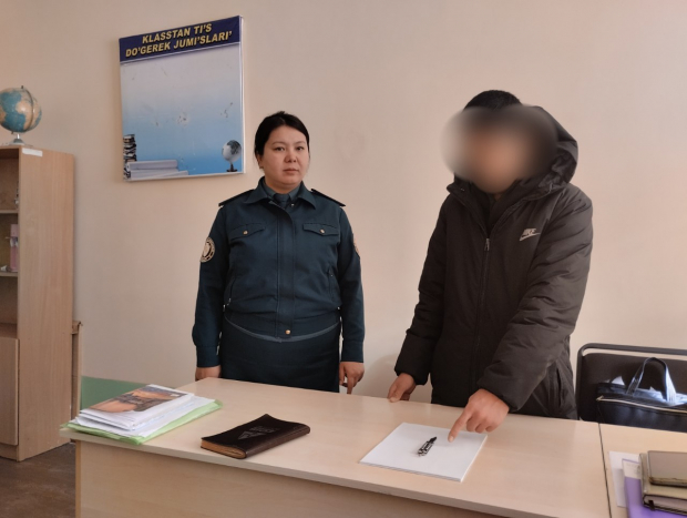 В Нукусе школьник пришёл на учёбу с холодным оружием