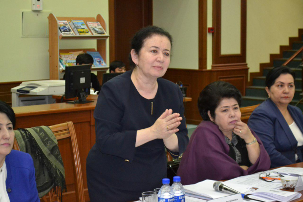 Кабинет министров Узбекистана вновь получил в подчинение Комитет по вопросам семьи и женщин