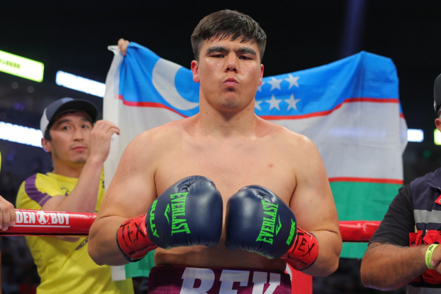 Узбекский боксёр Бектемир Меликузиев назвал свой гонорар за один бой