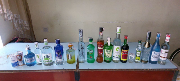 В трёх регионах Узбекистана пресечена реализация контрафактного алкоголя