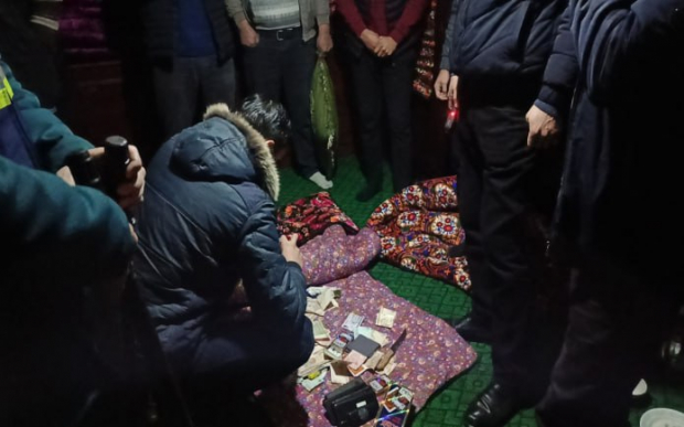 Житель Ферганской области организовал в своём доме проведение азартных игр
