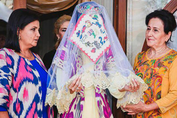 «Женщина должна знать своё место»: россиянка рассказала о браках в Узбекистане