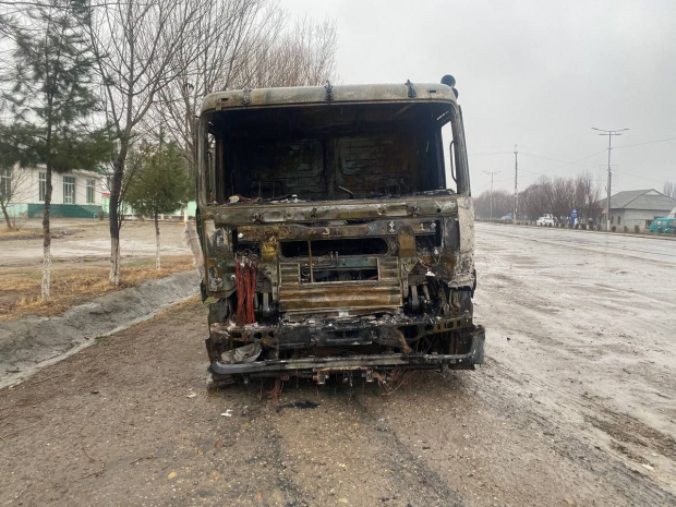 В Самаркандской области загорелся бензовоз