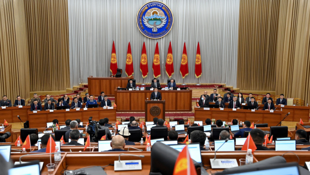 В Кыргызстане приняли закон об иноагентах