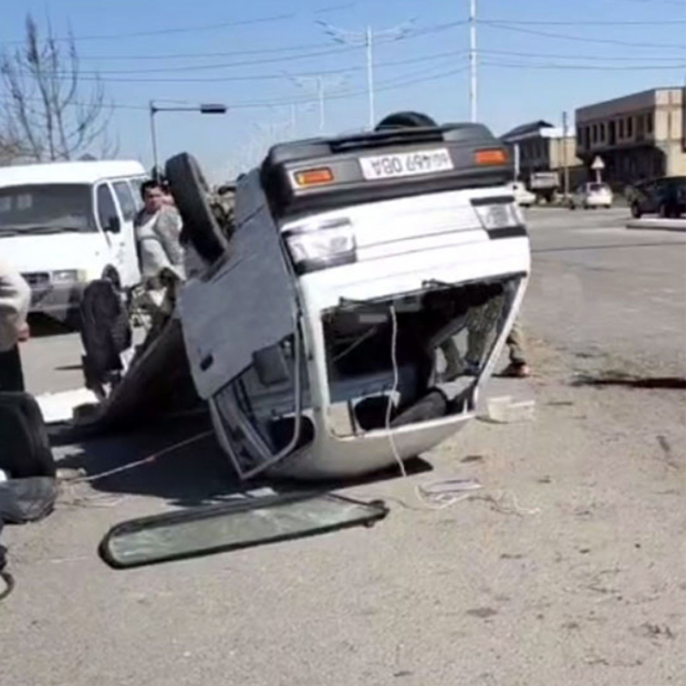 В Андижанской области водитель «Nexia-2» не пропустил встречный автомобиль, что послужило причиной серьёзного ДТП
