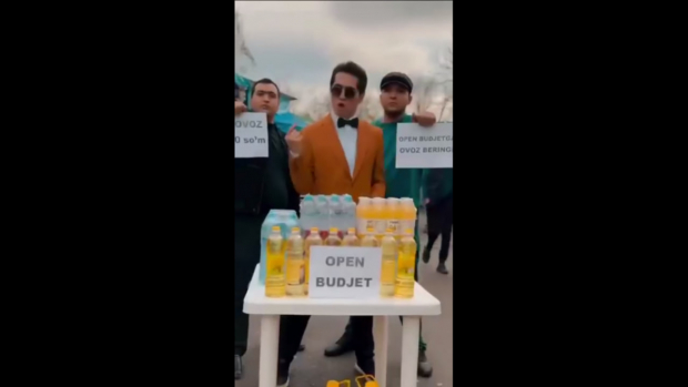 В Узбекистане спели юмористическую песню о ситуации с open budget — видео