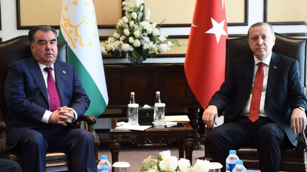 Таджикистан отменил безвизовый режим с Турцией